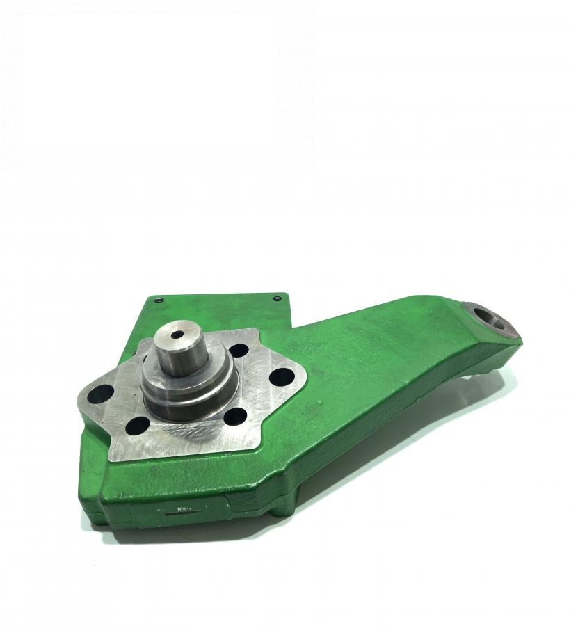 кронштейн (правий) RE155825 (RE156751, R127660, R124379, R155641) (John Deere, Оригінал)
